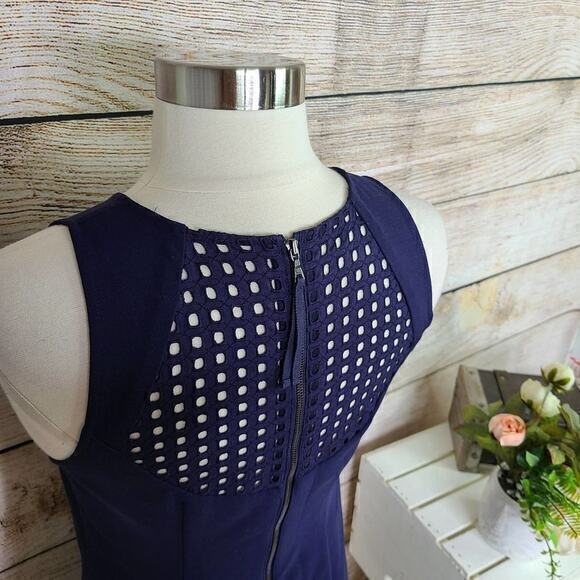 Ann Taylor LOFT Navy Blue Sleeveless Round Neck Eyelet Mini Sheath Dress Size 0 - Picture 3 of 6